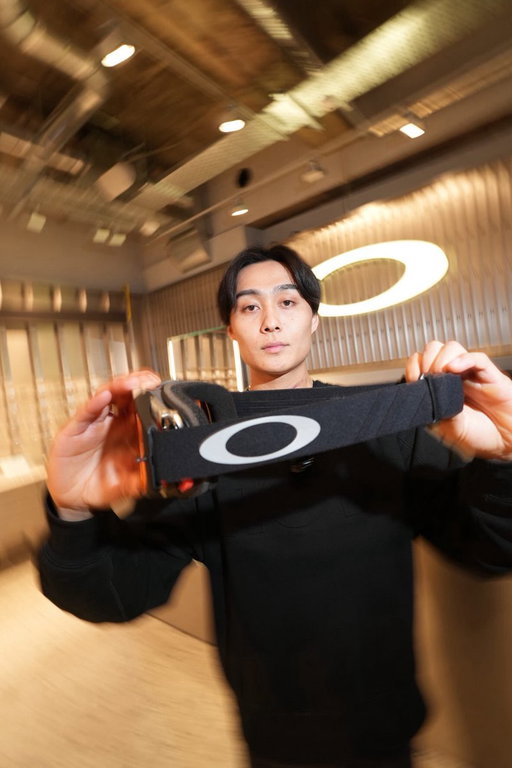 今年から@oakley さんと契約することになりました！🤝🏻

モトクロスを始めてすぐ50~65ccの時ゴーグルのサポートをしてもらってました。12年後またOakleyと一緒に戦っていけること、これからが楽しみです🤝🏻 