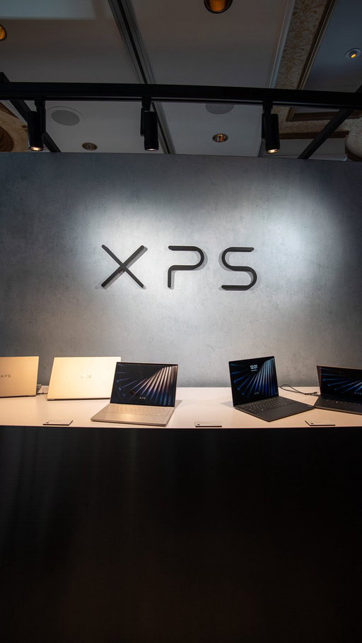 XPS is BACK after @dell admits they've made a mistake. 
Here's some photos I took of them and below are some highlights.

XPS 14/XPS 16 (XPS 13 coming later)
CNC Aluminum + Gorilla Glass 3
Up to @intel Core Ultra X7 Series
Supposedly can play "mainstream games in 1080p up to 60fps"
3lbs+
Up to 27 hours battery life
Zero-lattice keyboard
1-120hz 1080p LCD or 2.8K/3.2K OLED
Hidden 10W quad speakers
Two configs: XPS 14 for $2050 and XPS 16 for $2200

What do we think?

📷: ZR (edited in Lightroom)