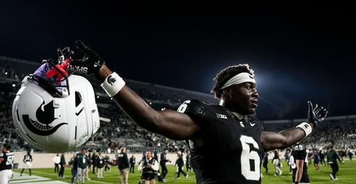 Coveted WR Nick Marsh explains why he chose Indiana after the Hoosiers got his first transfer visit.

He says their staff "emphasized transparency, structure, and development."

(VIP) https://t.co/GoVChLyopy 