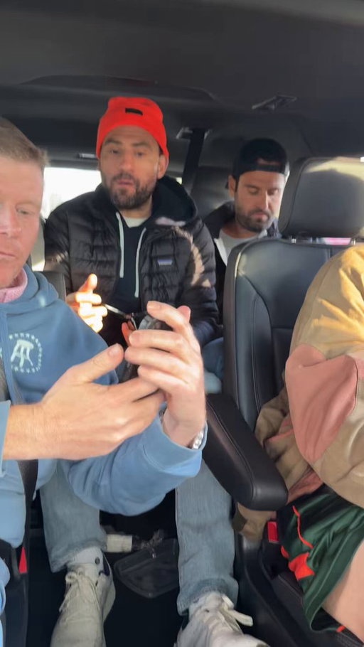 🚨🚨🚨BREAKING NEWS🚨🚨🚨

Lane Kiffin has FaceTimed Mintzy.

@Lane_Kiffin feels like a proud parent watching this Ole Miss team.

He has also offered Mintzy to enter the Transfer Portal and become an LSU fan next year. 