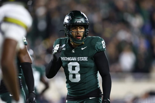 Michigan has offered Michigan State transfer linebacker Aisea Moa, per a source. The former four-star recruit has several options on the table, and there is strong familiarity with the new Wolverines staff:  https://t.co/W9g7HgJLhb 