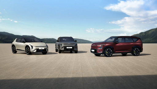 Kia GT goes electric: EV3, EV4, EV5 GT. 
Pure thrill, where the GT’s connection continues into everyday life. 

#Kia #EV #EV3GT #EV4GT #EV5GT #MovementThatInspires 