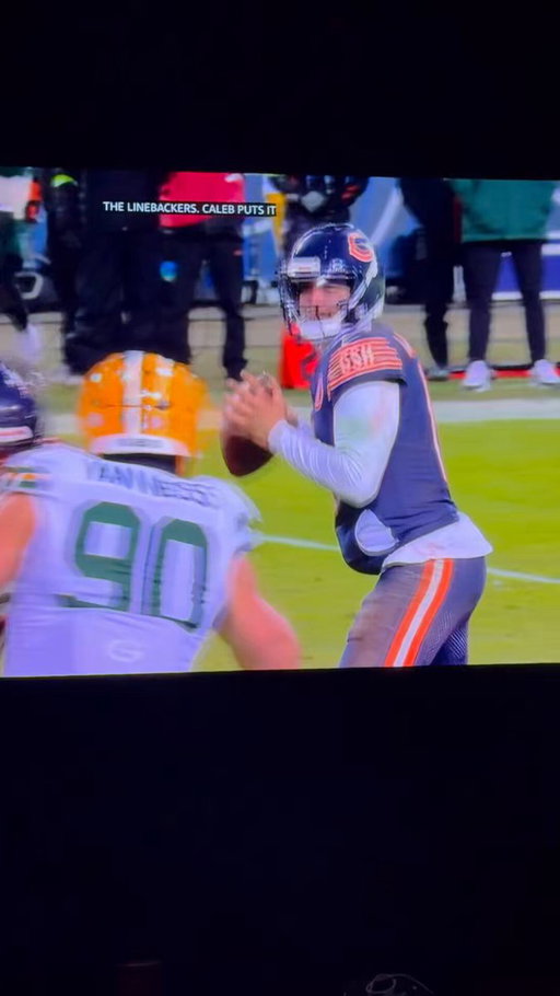 Caleb Williams just hit a “milk check” on that 2-pt conversion

Can’t get milk check’d 

Just can’t let it happen 
