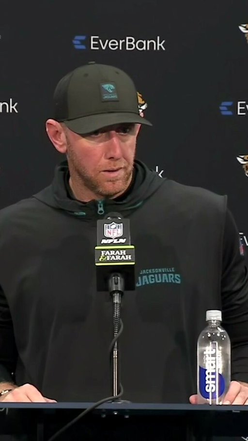 This is an awesome post-game exchange between a reporter and Jaguars HC Liam Coen: 
