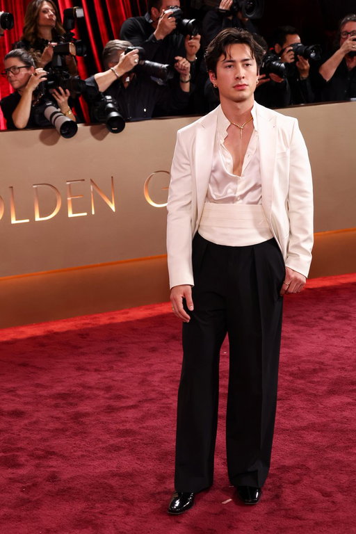 We’d also move to Ottawa for you, Hudson Williams 🫶 #GoldenGlobes 