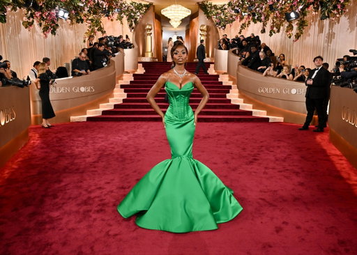 Olandria looking like a GODDESS 💚 #GoldenGlobes 