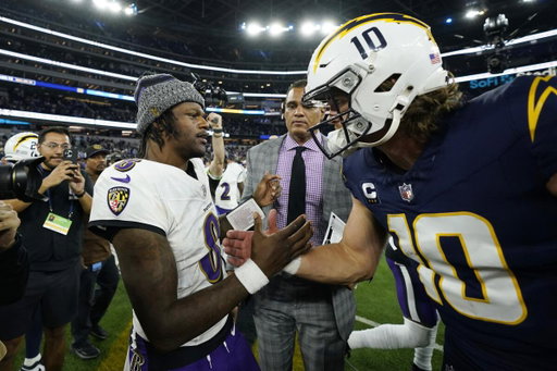 Lamar Jackson &amp; Justin Herbert’s stats in the playoffs with “Greg Roman”

• 1-5 record

• 55% cmp

• 2 TD’s

• 8 INT’s

Completely wasting primes of generational talents because the Harbaugh’s stay stuck in their ways. 