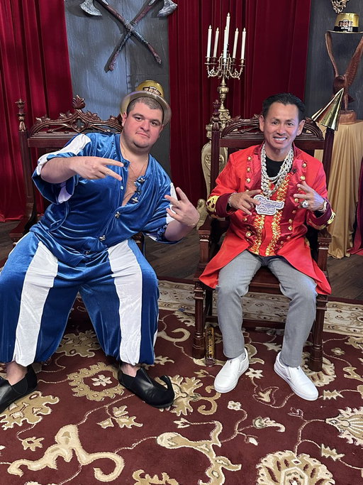 RT @halftimecircus: Tonight at halftime with @JohnnyDangandCo 

Presented by @DrinkMMSpiked 
