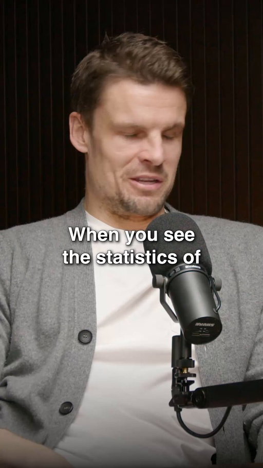 We think we understand the finances of professional footballers.
Salaries. Cars. Headlines. End of story.

The reality is far more fragile and far less talked about.
@mattjpsmith played 500+ games for Leeds, Fulham, QPR & Millwall.

Unlike most players, he didn’t outsource every decision.

University. MBA. Now co-founder of @joinsequel, a venture firm helping athletes think long-term.

What he reveals here is uncomfortable listening at times:
- Players paying tax on undisclosed agent fees
- Contracts with zero transparency
- Careers ending with no plan, no structure, no purpose

It’s an industry that discourages education, ownership and long-term thinking and the consequences that follow.

In this episode we discuss:
⚽ Why footballers often delegate every major life decision and why that backfires
💰 The hidden realities of agent fees, tax bills and financial exposure
📉 How fragile many football clubs actually are behind the scenes
🧠 Why education and decision-making matter more than earnings
📊 Venture investing, outliers and how athletes should really think about wealth
🔄 Transition, retirement and the identity shock players aren’t prepared for

This conversation explains why so many players struggle after football and what actually needs to change.

Youtube 👉 https://t.co/V8AynCSJ1B
Spotify 👉 https://t.co/khjRKfrTNM
Apple 👉 https://t.co/3cUD8S5xvA

All on Business of Sport 🔥
