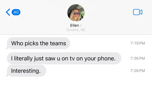 Didn’t answer my sister’s text for seven (7) minutes (because I’m working) 