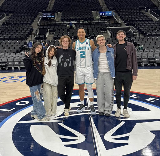 grant williams invited a GROUP of us to go watch the game and he was benched a lot because he’s recovering from an injury. 

I’m genuinely too old to be clip farmed this much. Basketball is fun to watch though :) 