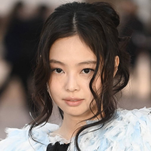 Happy Birthday @jennierubyjane 🎉 The K-popstar turns 30 today #JENNIE #KPOP #BLACKPINK
https://t.co/rjEGCIeQnY 