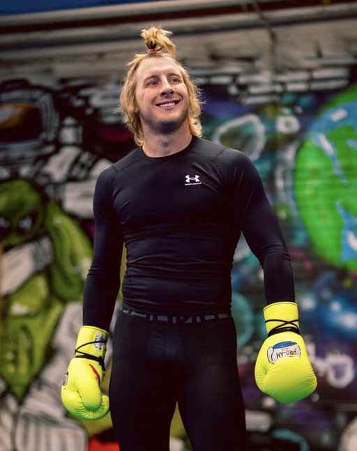 Our exclusive interview with @theufcbaddy premieres on YouTube tonight at 7pm 💥

Be the first to watch 👀

https://t.co/7btzLXyWuL 