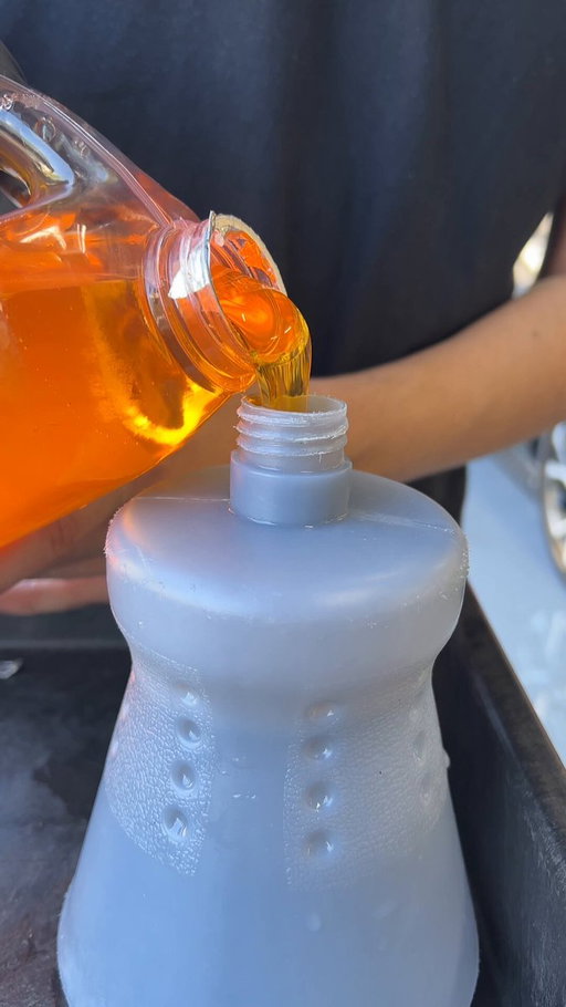 The Gold Standard for car washing! 💪 🧽 
Gold Class Car Wash!

#carwash #foamcannon #meguiars 