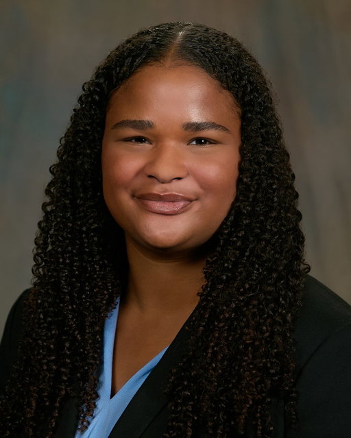 Smithfield is proud to highlight Sophia Christian in our latest Doing Good feature. Through our Career Foundations Program, she has built a strong career, embraced new challenges and discovered meaningful ways to give back to her hometown. For more: https://brnw.ch/21wZjvQ 