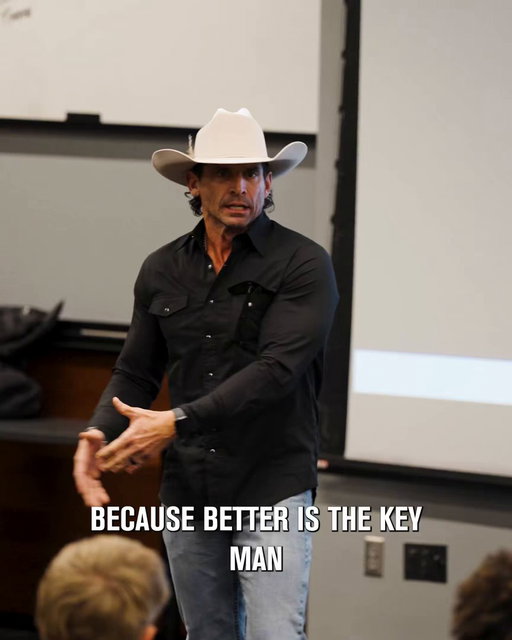 “A better you, makes a better CU.”

TE Coach Josh Niblett 🦬

Let’s get to work. 💪 