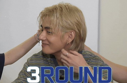 missing blonde taehyung hours 🥹

#JinnysKitchen #JinnysKitchenTeamBuilding #Taehyung #KimTaehyung #V #BTS #BTSV #army 