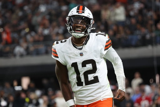 @BleacherReport @Schultz_Report AFC North QBs this season: 

Joe Burrow: not a Pro Bowler ❌
Lamar Jackson: not a Pro Bowler ❌
Aaron Rodgers: not a Pro Bowler ❌
Shedeur Sanders: Pro Bowler ✅ 