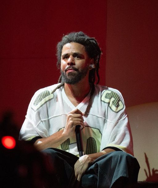"If the streams say you winnin’ why your tours is losin’?/When the math ain’t mathin’, of course you’re juicin’/That mean the bots is boostin’"  

— J. Cole on "Golden Goose Freestyle" 