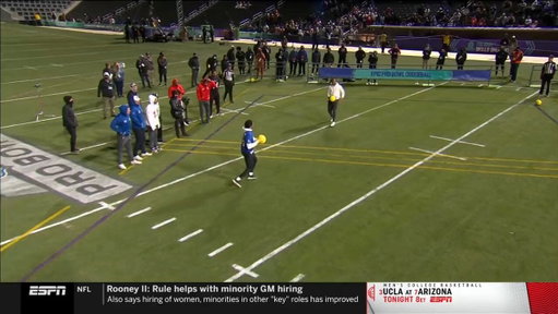 .@JJettas2 makes one handed catches in dodgeball too 😏 