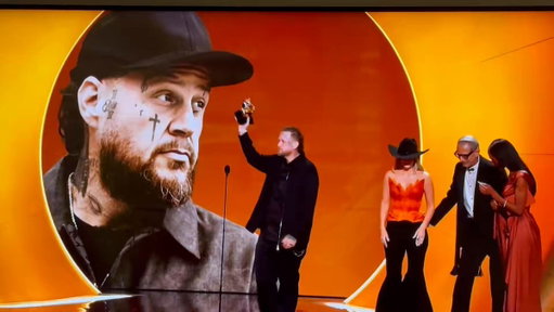 Jelly Roll just had an all-time Grammy acceptance speech 
