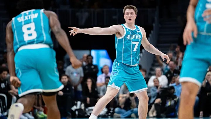 Among rookies - Kon Knueppel ranks:

1st in Points
1st in 3PM
2nd in Minutes Played
3rd in Free Throws Made
4th in Assists
4th in +/-
5th in Rebounds

THE FUTURE. 