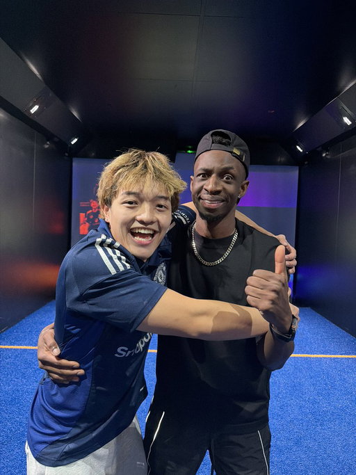IM GOING TO THE SIDEMEN CHARITY MATCH

THANK YOU @Tobjizzle 