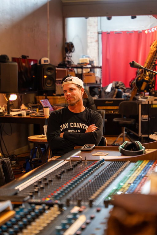 Life, @happydad, and new music. 