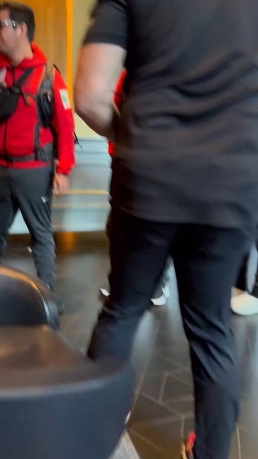 Look who we ran into in the hotel lobby… it’s the Mexican National Flag Football Team!! 