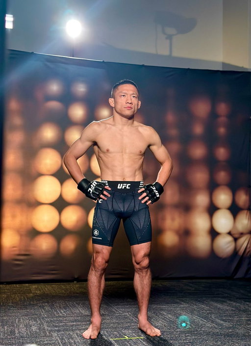 Karate Kid is back🥋🔥

10年前のUFCでのニックネーム「空手キッド」をそのままにして欲しいとお願いしました！

自分を信じて夢を託してくれた人に恩返しできるようにUFCで戦いたいと思います。

#UFCVegas113 