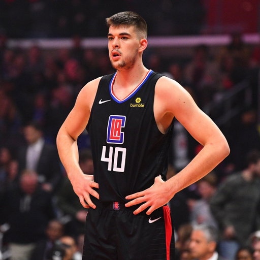 Farewell to the longest tenured Clipper 💙❤️ 