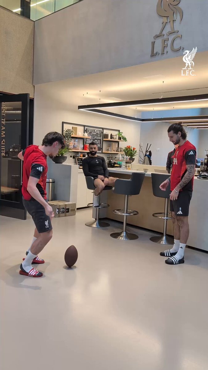 ⚽🔀🏈

The Reds are in Super Bowl spirit ahead of #SBLX 😅 