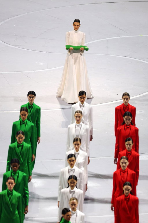 GIORGIO.

TIMELESS ELEGANCE
A tribute to Giorgio Armani.

The stadium lights up in green, white, and red: three runways, three groups of models, one celebration of Italian elegance.

A legacy that continues to shine, in sport and beyond.

💚🤍❤️

#MilanoCortina2026 #Olympics #OpeningCeremony