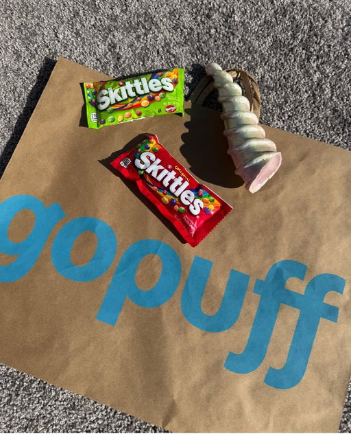 IT’S ALMOST TIME! We are delivering our BIG GAME AD to one lucky winners front lawn. Tune in: https://t.co/ypgME8UIFu 