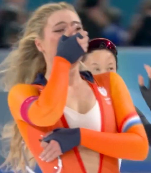 Jake Paul's girlfriend, Jutta Leerdam, reacts to breaking an Olympic record and winning gold in the women's 1,000-meter speed skating final 
