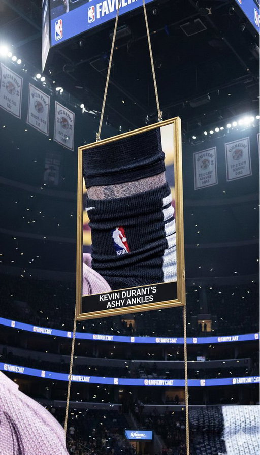 @KDTrey5 hang ts in the rafters 🤫 