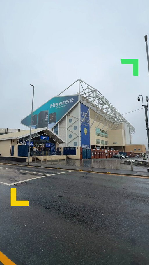 A whole new neighbourhood could be built right next to Elland Road 🫨

Visions of what might be built on the 30 acres next to Leeds United’s home have been shared with senior councillors.

#leeds #ellandroad #mot #leedsunited 