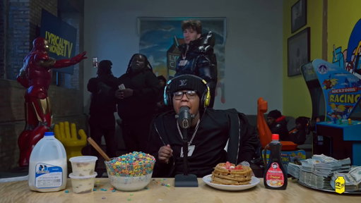 Matas Buzelis pulled up to VonOff1700’s @LyricaLemonade Lunch Break Freestyle.

Iced out in the Moncler jacket 😭🧊💰 