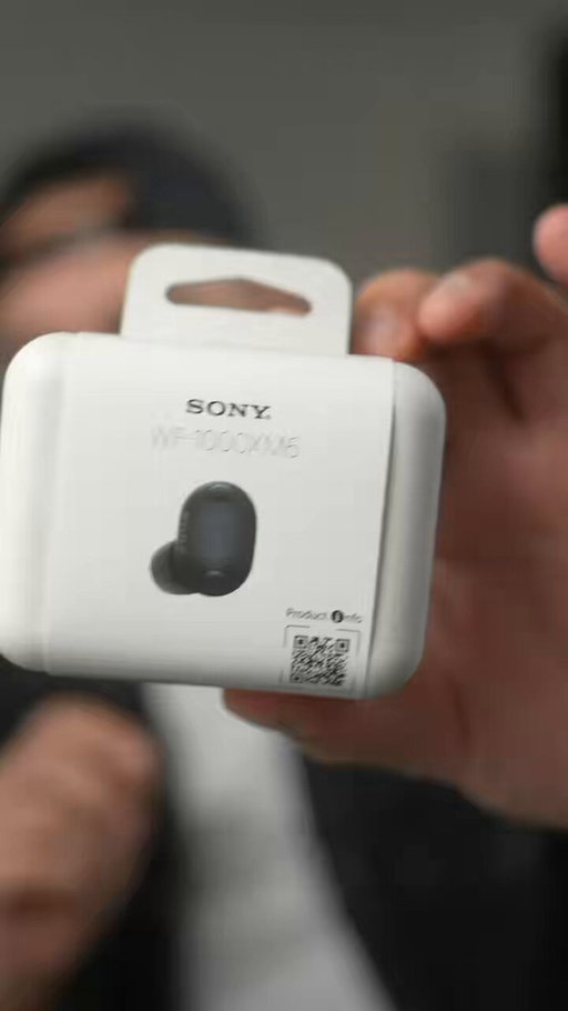 Sony has just launched their 2026 flagship active noise-cancelling earbuds, the WF1000-XM6. Here is an unboxing and first look at the new design of the buds and charging case. If you want to check out the official deals here’s a link: https://t.co/1YyyrP5uNA 