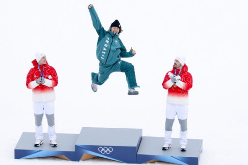 Leaping into the history books ✨

#MilanoCortina2026 #LucasPinheiroBraathen 