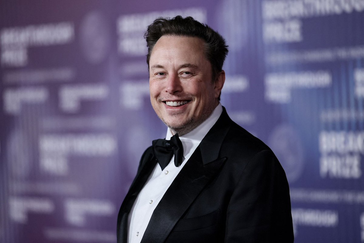 BREAKING: 75% chance Elon Musk becomes a trillionaire this year 