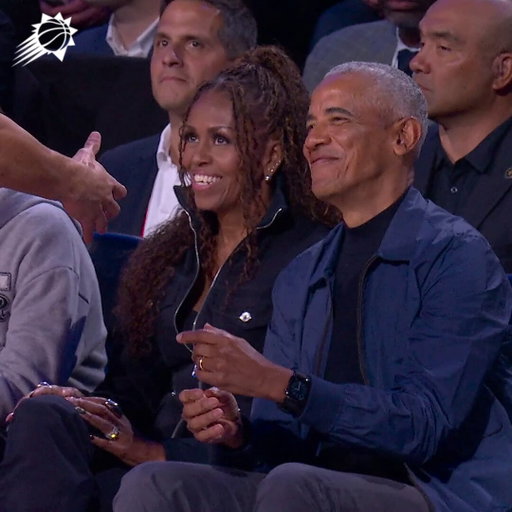 Never know who you'll run into courtside 🇺🇸 