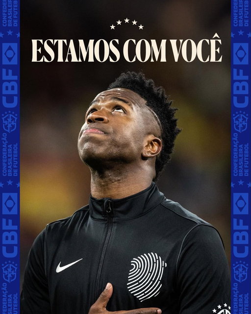 A CBF se solidariza com Vinícius Júnior, vítima de mais um ato de racismo nesta terça-feira, após marcar pelo Real Madrid contra o Benfica, em Lisboa.

Racismo é crime. É inaceitável. Não pode existir no futebol nem em lugar algum.

Vini, você não está sozinho. 

Sua atitude ao acionar o protocolo é exemplo de coragem e dignidade. Temos orgulho de você.

Seguiremos firmes na luta contra toda forma de discriminação. Estamos ao seu lado. Sempre. ✊🏾🇧🇷