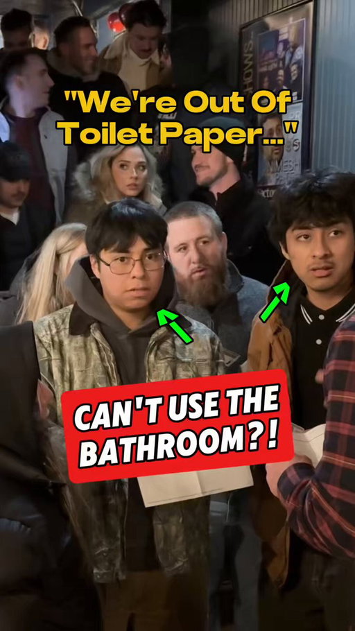 Do you think he made it?? 😂🤣
•
•
#comedy #prank #funny #comedyclub #bathroom 