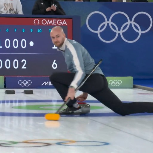 HE HIT A 360 CURLING TRICK SHOT 🤯🔥

(via @NBCOlympics)
