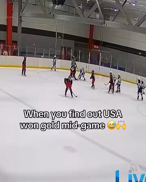 The moment peewee players in North Carolina found out that Jack Hughes scored to win gold… they even got a timeout to celebrate 🙌

(via IG/@raleighraptorspwaa) 