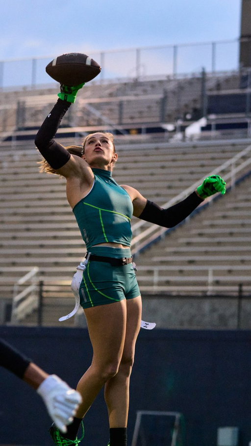 Master the art of one-handed snags with The Izzy 🏈 #TheNextEra 