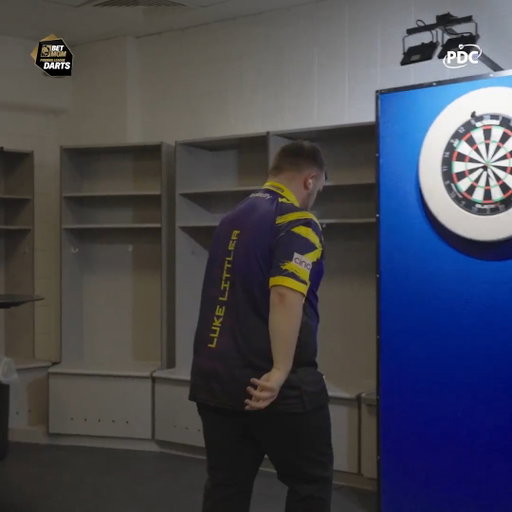 That's why you don't do it, Luke. 🫣🤣

#PLDarts | @LukeTheNuke180 