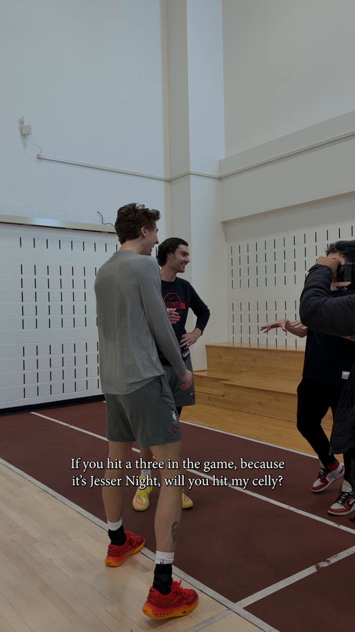 RT @chicagobulls: Matas hit @Jesser's cele after knocking down a three vs. Milwaukee 👏👏 
