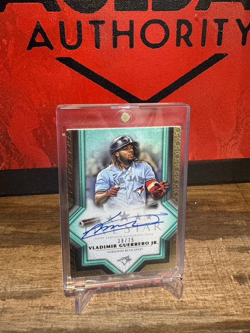 GIVEAWAY ⚾

We’re giving away this 2023 Topps Five Star Vladimir Guerrero Jr. autographed card /75.

To enter:
Follow @BsblAuthority 
Repost this

Winner announced in our weekly newsletter (link in bio) tomorrow at 10am EST. 